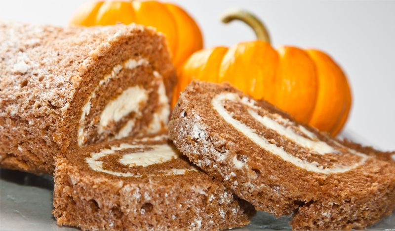 sliced pumpkin bread
