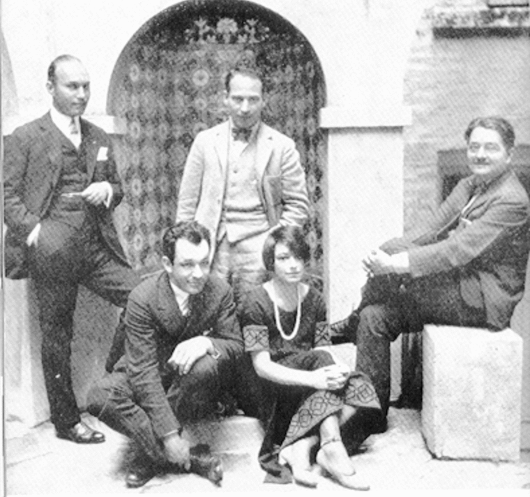 A photo of the Algonquin Round Table.